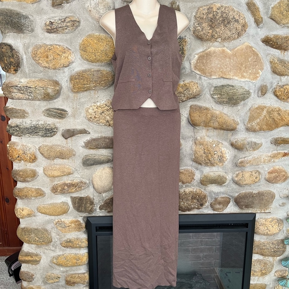 Olive & Oak Brown Pencil Skirt Set